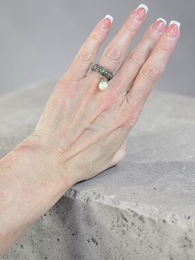 Vintage 925 Sterling Silver Scroll Design Pearl Dangle Ring Size 6.25